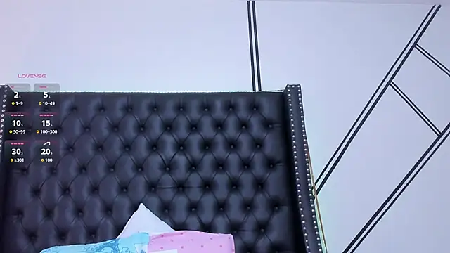 evangeline valencia online show from March 3, 2026, 11:21 pm