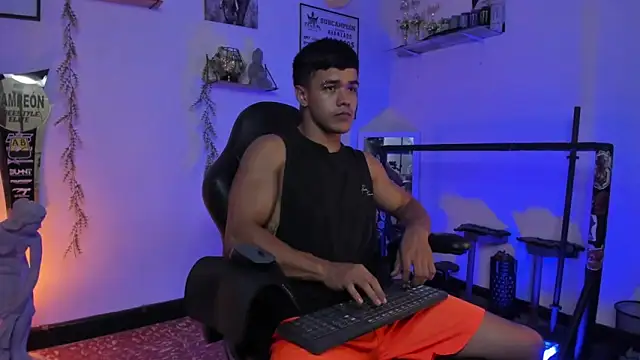 Snapshot of Rob_zaens33 chatting on February 22, 2026, 10:41 pm Rob zaens33 online show from February 22, 2026, 10:41 pm