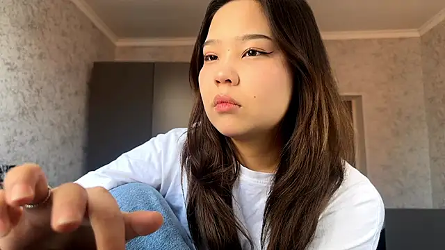 Snapshot of RegenaLandauer chatting on March 4, 2026, 7:36 am RegenaLandauer online show from March 4, 2026, 7:36 am