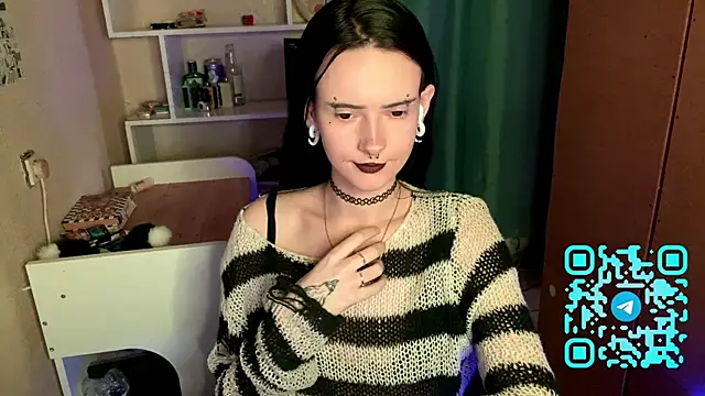 MabelDefina online show from April 22, 2026, 11:01 am