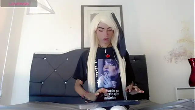 suzume Mendez online show from March 7, 2026, 11:18 am