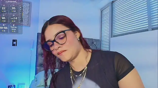 Violeta Collins online show from March 19, 2026, 8:24 pm