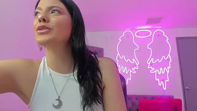 Evelin  thompsson online show from April 17, 2026, 3:42 am