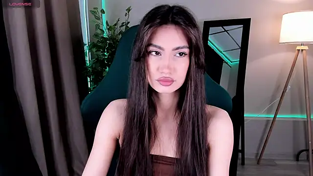 Adele Lanea online show from May 15, 2026, 12:06 am