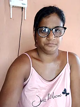 indianstrawberrylips4u online show from March 21, 2026, 5:56 am