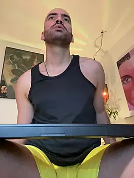 ivann nn online show from February 19, 2026, 11:23 pm