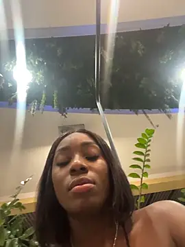 ZarahFerreira online show from March 8, 2026, 2:04 am