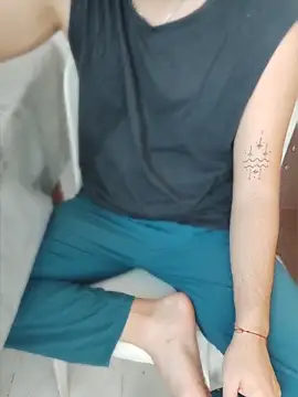 19daniboy online show from April 22, 2026, 1:01 pm