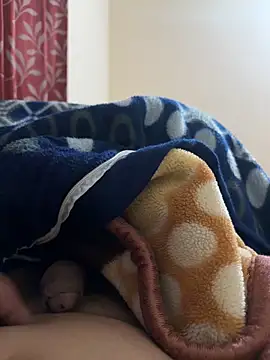 Snapshot of youngboywithcurvymilf chatting on February 25, 2026, 3:32 pm youngboywithcurvymilf online show from February 25, 2026, 3:32 pm