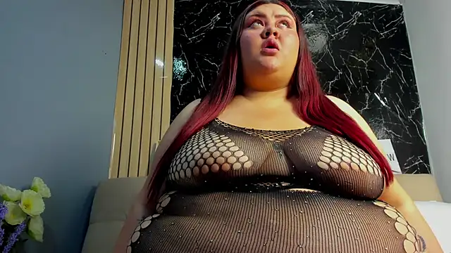 Hanna Baker   online show from February 17, 2026, 6:14 pm