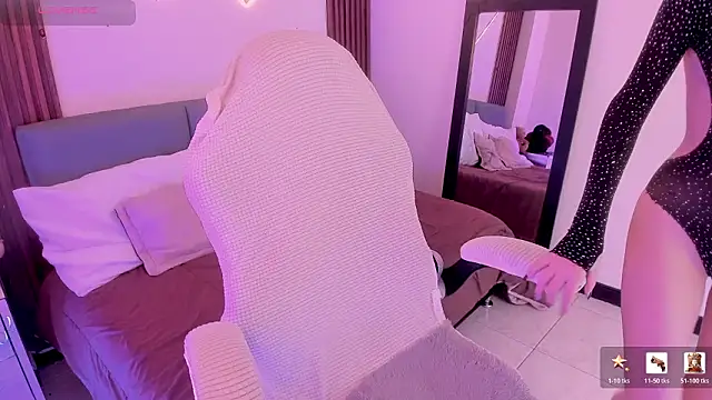 LunaaHarper online show from March 18, 2026, 8:01 pm