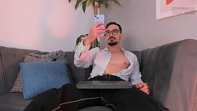 SavageCross1 online show from February 24, 2026, 7:45 pm