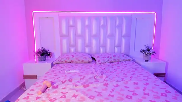 Snapshot of Liia_Collins chatting on February 28, 2026, 5:58 pm Liia Collins online show from February 28, 2026, 5:58 pm