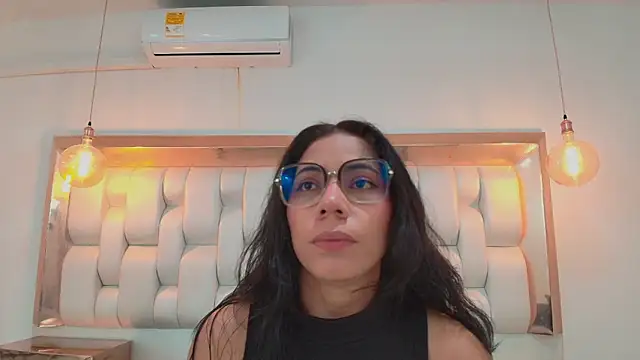 AzulMaveric online show from June 4, 2026, 7:53 pm