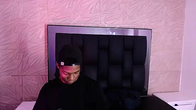 Santiago Ortiz  online show from March 13, 2026, 3:07 pm