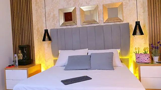 Lorenn Sweet online show from March 17, 2026, 11:57 am