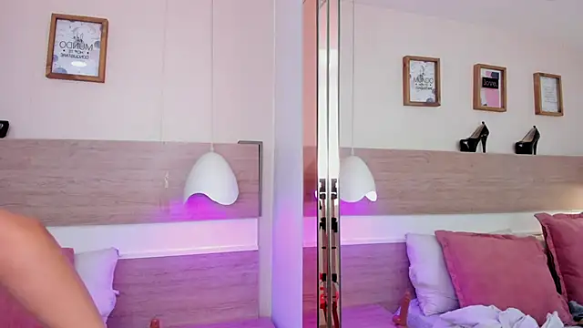 Angel ee online show from April 3, 2026, 12:47 pm