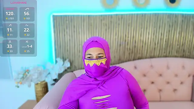 Nadia Privee online show from February 22, 2026, 7:45 pm