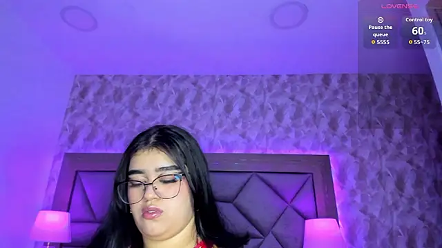 AnniJones online show from March 4, 2026, 3:23 am