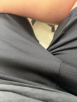 brunonovinho18 online show from March 9, 2026, 2:54 pm