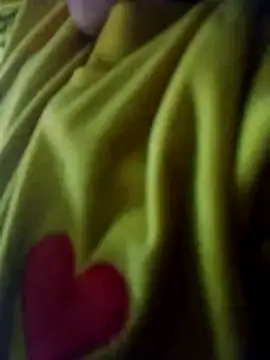 morinalisaa online show from February 22, 2026, 2:02 am