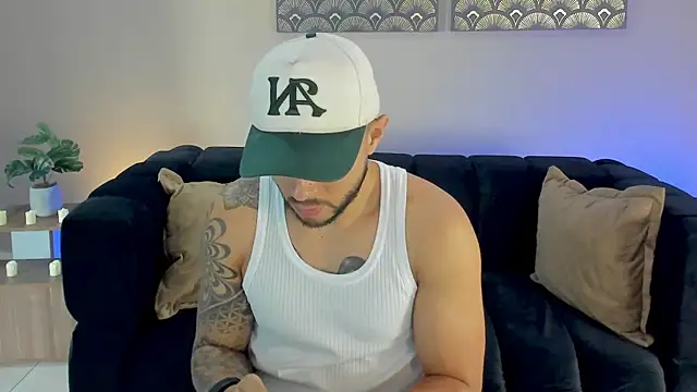 Snapshot of Daniel_kingx chatting on February 26, 2026, 1:43 pm Daniel kingx online show from February 26, 2026, 1:43 pm