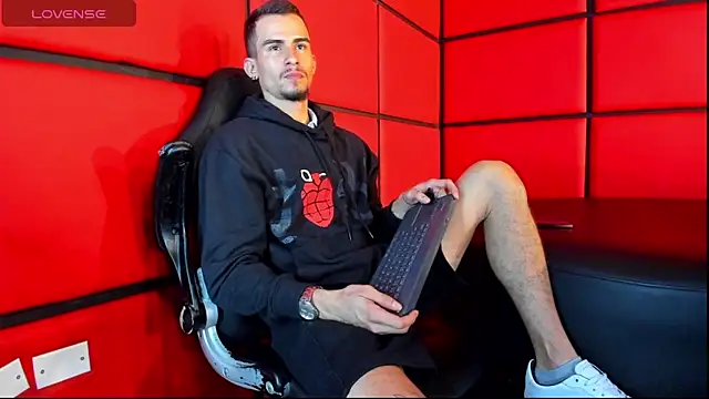 SharonTygaX online show from March 6, 2026, 2:02 pm