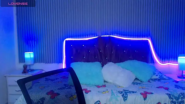 Snapshot of mariana_bigboobs2 chatting on February 20, 2026, 3:47 am mariana bigboobs2 online show from February 20, 2026, 3:47 am