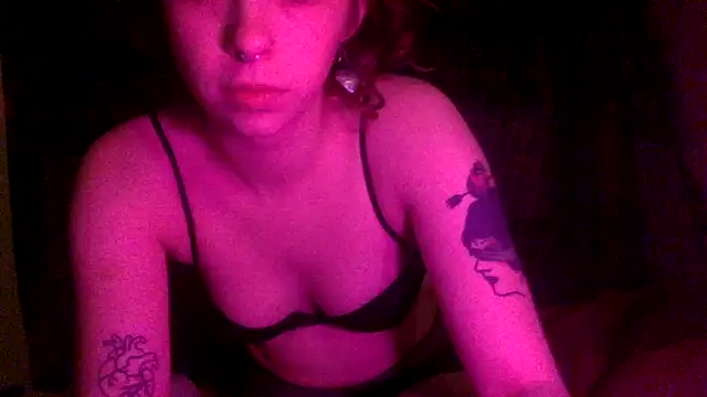 ivyxoxo online show from February 24, 2026, 7:39 am