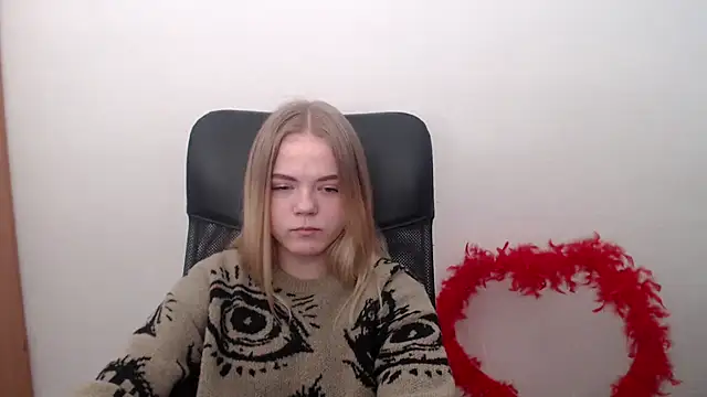 Snapshot of FoxiLana chatting on February 23, 2026, 8:12 am FoxiLana online show from February 23, 2026, 8:12 am