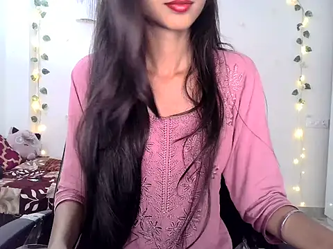 SIKSHA SINGH online show from June 9, 2026, 7:14 pm