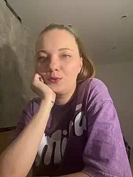 DistrictGirl online show from March 29, 2026, 8:31 pm