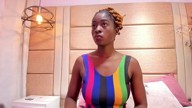 Snapshot of DulceOrtiz chatting on February 27, 2026, 11:43 am DulceOrtiz online show from February 27, 2026, 11:43 am