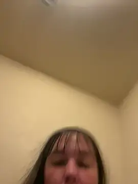 h oney4411 online show from March 6, 2026, 9:28 am