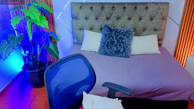 Snapshot of SophyAdams chatting on February 23, 2026, 6:05 pm SophyAdams online show from February 23, 2026, 6:05 pm