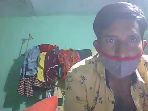 Snapshot of KingSeduceX chatting on February 18, 2026, 4:47 pm KingSeduceX online show from February 18, 2026, 4:47 pm