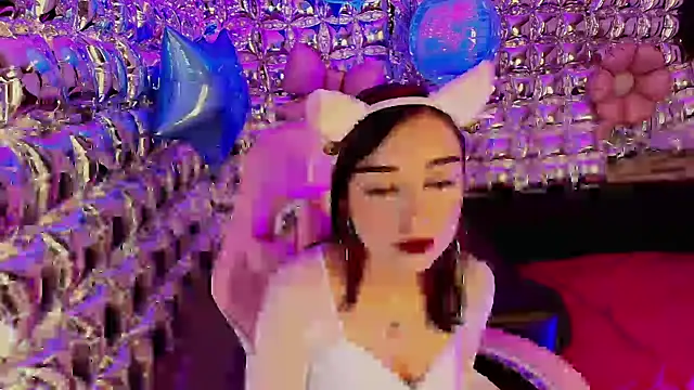 lala cherry online show from April 13, 2026, 8:14 pm