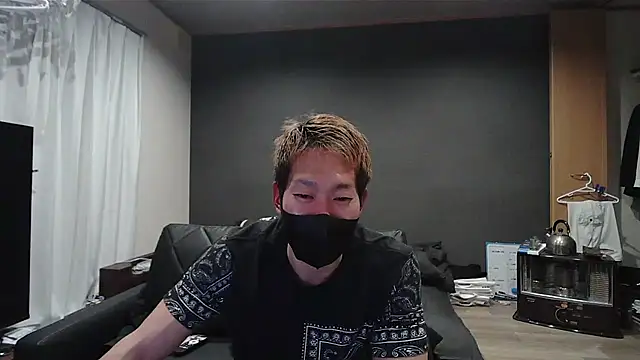 ryuaaaaa online show from March 10, 2026, 2:44 pm