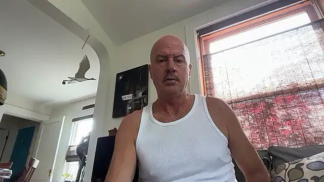 Snapshot of Guy__Grey chatting on June 2, 2026, 1:35 pm Guy Grey online show from June 2, 2026, 1:35 pm