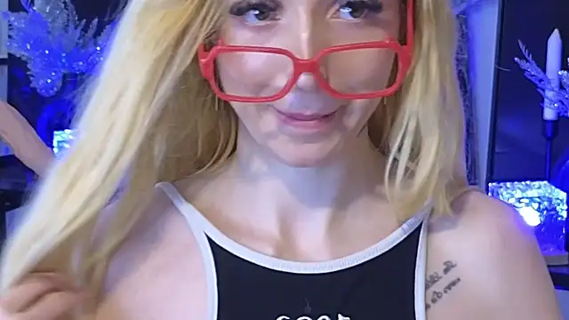 KarmaArms online show from March 21, 2026, 1:10 am