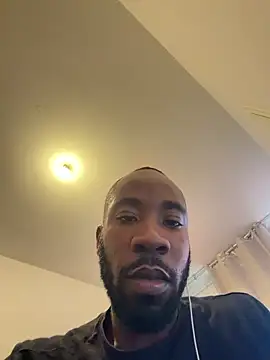 Snapshot of LoveLany9 chatting on March 3, 2026, 4:35 pm LoveLany9 online show from March 3, 2026, 4:35 pm