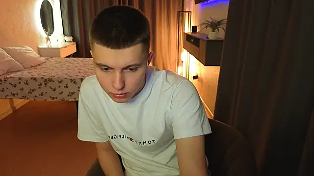 Snapshot of Keviin777 chatting on February 20, 2026, 5:35 pm Keviin777 online show from February 20, 2026, 5:35 pm