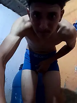 Snapshot of sexoduro_1 chatting on February 26, 2026, 2:10 am sexoduro 1 online show from February 26, 2026, 2:10 am