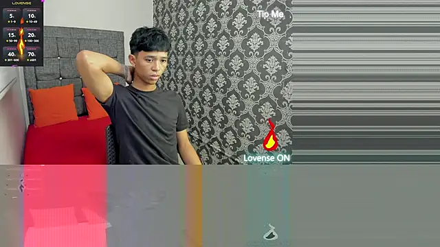 Little Twink19x online show from June 10, 2026, 7:57 pm
