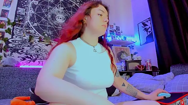FearlessDivaX online show from June 4, 2026, 1:55 am