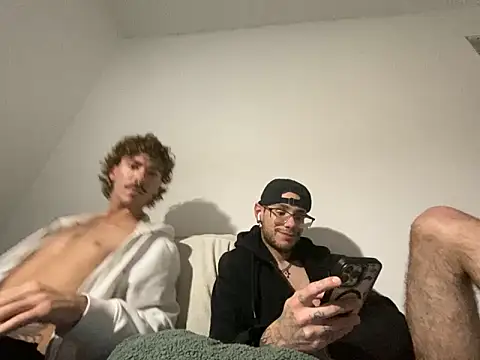 Snapshot of Luitheghoul chatting on March 3, 2026, 8:09 am Luitheghoul online show from March 3, 2026, 8:09 am