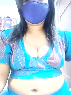 Snapshot of Tamil_Romantic_queen chatting on March 26, 2026, 7:19 pm Tamil Romantic queen online show from March 26, 2026, 7:19 pm