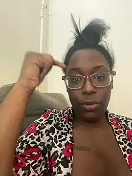 Sinfulwaterfalls online show from May 8, 2026, 6:46 pm