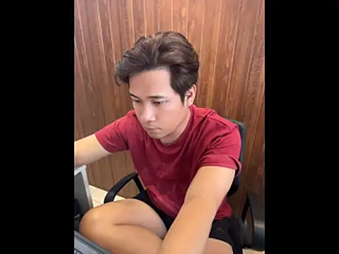 ximenquintana online show from April 14, 2026, 5:02 am