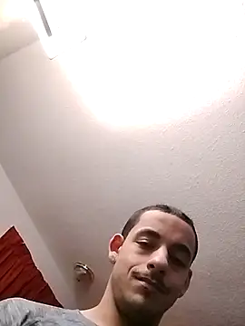 momo0208 online show from March 12, 2026, 4:40 am